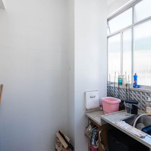 Apartamento à venda com 200m², 3 quartos e 1 vagaÁrea de Serviço