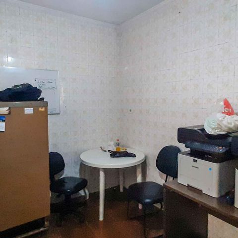 Casa à venda com 100m², 3 quartos e 2 vagas Casa à venda com 100m², 3 quartos e 2 vagasCasa 1 - Cozinha