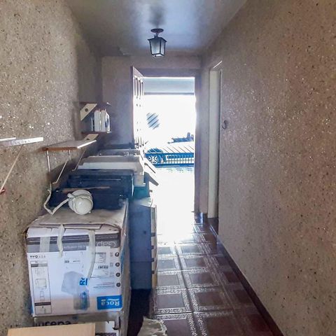 Casa à venda com 100m², 3 quartos e 2 vagas Casa à venda com 100m², 3 quartos e 2 vagasCasa 2 - Quintal