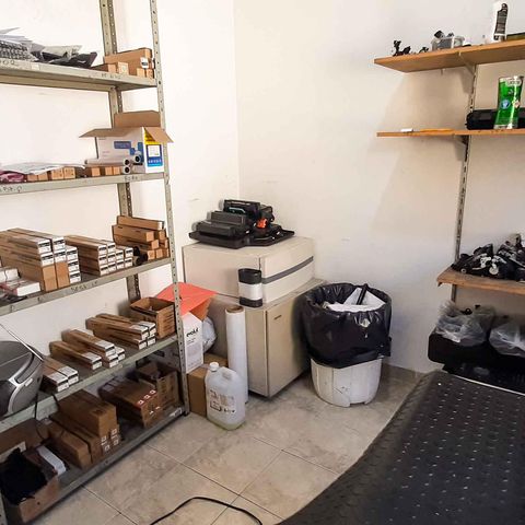 Casa à venda com 100m², 3 quartos e 2 vagas Casa à venda com 100m², 3 quartos e 2 vagasCasa 1 - Quarto