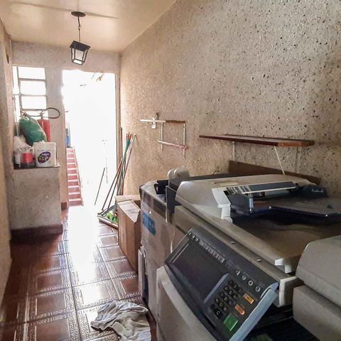 Casa à venda com 100m², 3 quartos e 2 vagas Casa à venda com 100m², 3 quartos e 2 vagasCasa 1 - Corredor