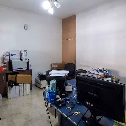 Casa à venda com 100m², 3 quartos e 2 vagas Casa à venda com 100m², 3 quartos e 2 vagasCasa 1 - Sala
