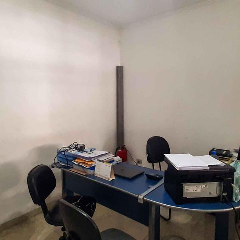 Casa à venda com 100m², 3 quartos e 2 vagas Casa à venda com 100m², 3 quartos e 2 vagasCasa 1 - Sala