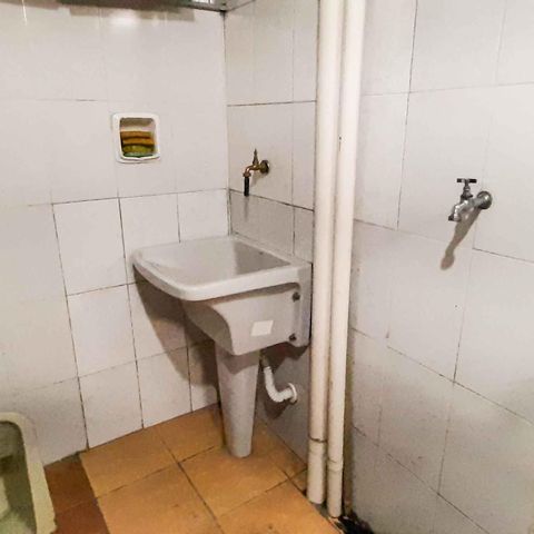 Casa à venda com 100m², 3 quartos e 2 vagas Casa à venda com 100m², 3 quartos e 2 vagasCasa 2 - Área de Serviço