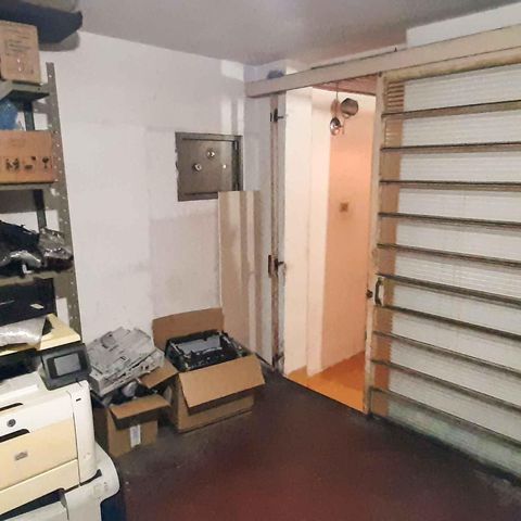 Casa à venda com 100m², 3 quartos e 2 vagas Casa à venda com 100m², 3 quartos e 2 vagasCasa 2 - Quarto