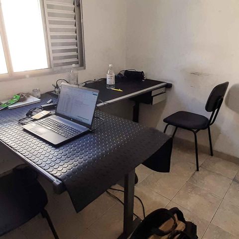 Casa à venda com 100m², 3 quartos e 2 vagas Casa à venda com 100m², 3 quartos e 2 vagasCasa 1 - Quarto