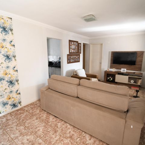 Casa à venda com 160m², 2 quartos e 1 vagaSala
