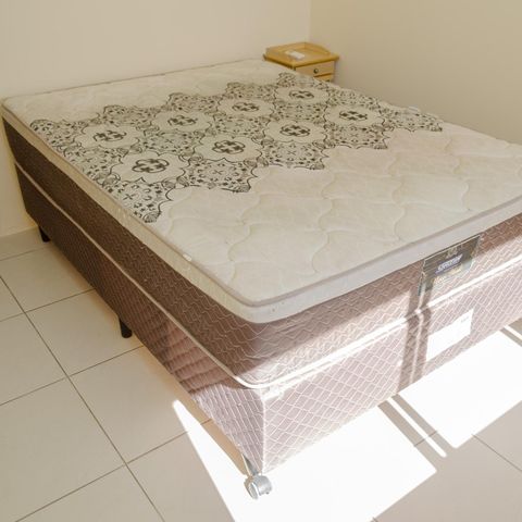 Apartamento para alugar com 81m², 2 quartos e 2 vagasQuarto