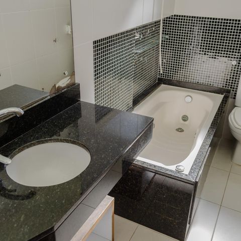 Apartamento para alugar com 81m², 2 quartos e 2 vagasSuite
