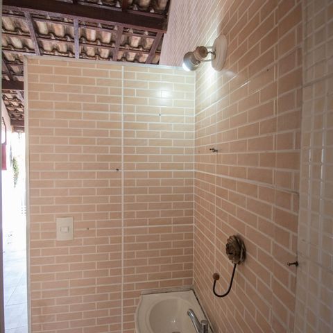 Casa à venda com 192m², 2 quartos e 1 vaga Casa à venda com 192m², 2 quartos e 1 vagaLavabo
