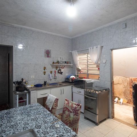 Casa à venda com 192m², 2 quartos e 1 vaga Casa à venda com 192m², 2 quartos e 1 vagaCozinha