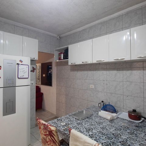 Casa à venda com 192m², 2 quartos e 1 vaga Casa à venda com 192m², 2 quartos e 1 vagaCozinha