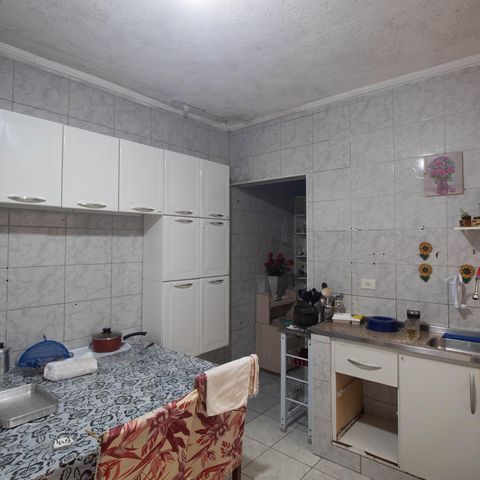 Casa à venda com 192m², 2 quartos e 1 vaga Casa à venda com 192m², 2 quartos e 1 vagaCozinha