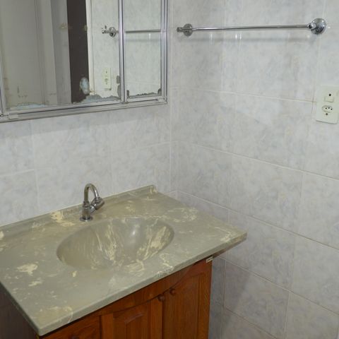 Casa para alugar com 300m², 4 quartos e 3 vagasBanheiro