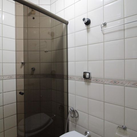 Apartamento à venda com 98m², 3 quartos e 2 vagasBanheiro da Suite