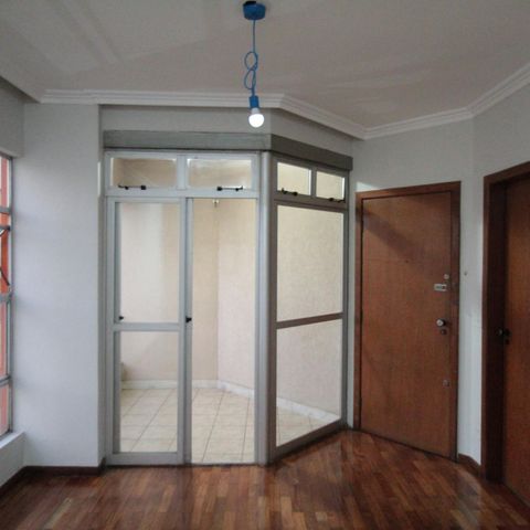 Apartamento à venda com 98m², 3 quartos e 2 vagasSala