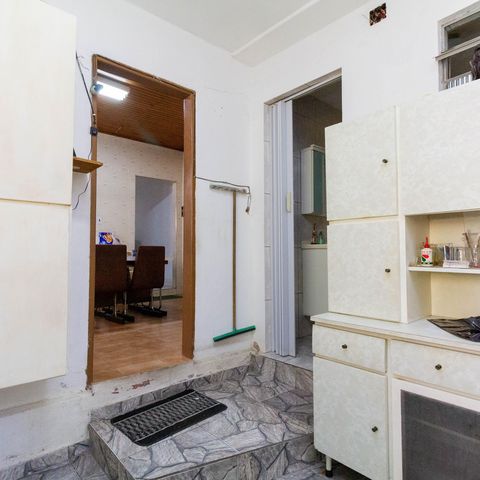 Casa à venda com 100m², 2 quartos e 2 vagas Casa à venda com 100m², 2 quartos e 2 vagasÁrea de Serviço