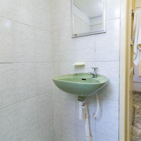 Casa à venda com 100m², 2 quartos e 2 vagas Casa à venda com 100m², 2 quartos e 2 vagasBanheiro 2