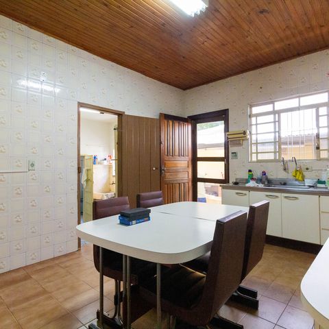 Casa à venda com 100m², 2 quartos e 2 vagas Casa à venda com 100m², 2 quartos e 2 vagasCozinha