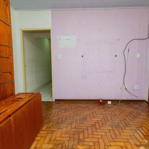 Casa à venda com 100m², 2 quartos e 2 vagas Casa à venda com 100m², 2 quartos e 2 vagasQuarto 2