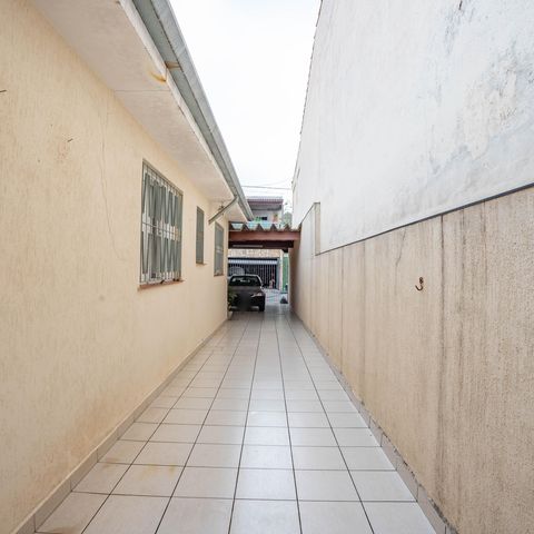 Casa para alugar com 300m², 3 quartos e sem vagaCorredor