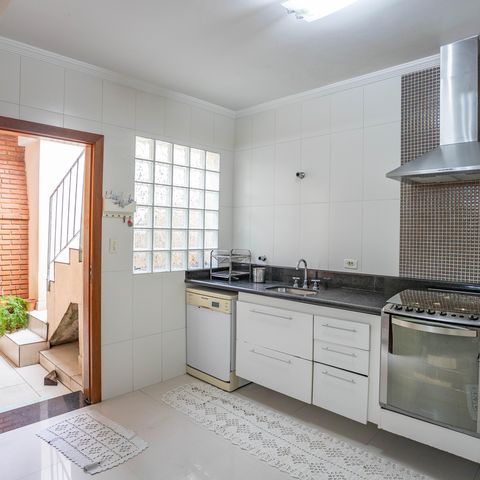 Casa para alugar com 300m², 3 quartos e sem vagaCozinha