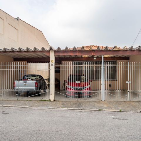Casa para alugar com 300m², 3 quartos e sem vagaFachada