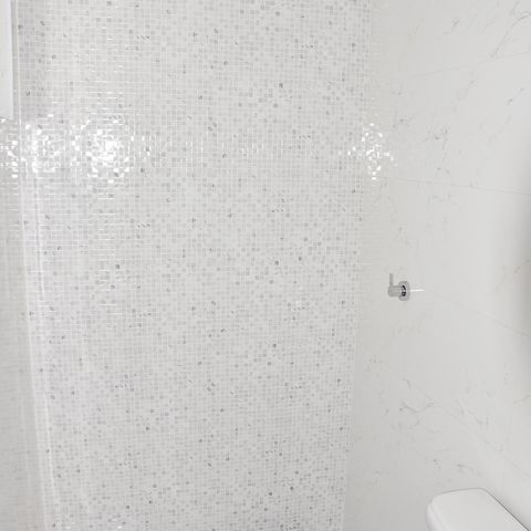 Casa à venda com 180m², 4 quartos e 4 vagas Casa à venda com 180m², 4 quartos e 4 vagasDetalhe - Suíte