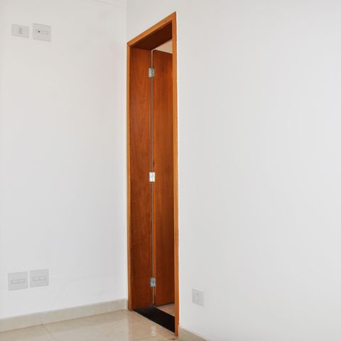Casa à venda com 180m², 4 quartos e 4 vagas Casa à venda com 180m², 4 quartos e 4 vagasDetalhe - Quarto 03 com Suíte
