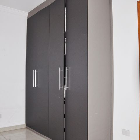 Casa à venda com 180m², 4 quartos e 4 vagas Casa à venda com 180m², 4 quartos e 4 vagasDetalhe - Quarto 02 com Suíte