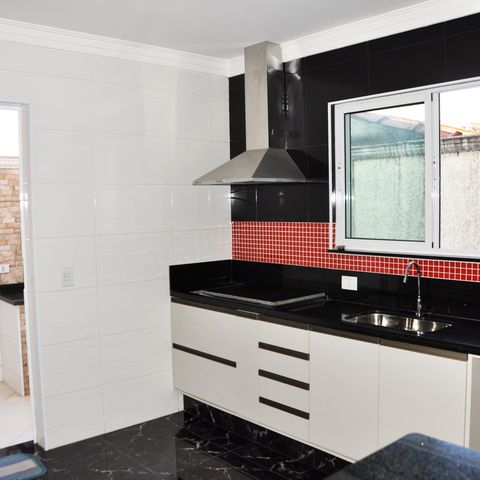 Casa à venda com 180m², 4 quartos e 4 vagas Casa à venda com 180m², 4 quartos e 4 vagasDetalhe - Cozinha Americana