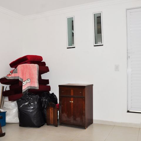 Casa à venda com 180m², 4 quartos e 4 vagas Casa à venda com 180m², 4 quartos e 4 vagasDetalhe - Dispensa ou Quarto 04