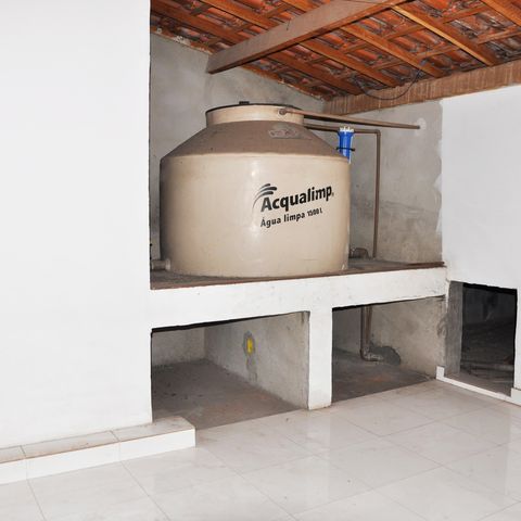 Casa à venda com 180m², 4 quartos e 4 vagas Casa à venda com 180m², 4 quartos e 4 vagasDetalhe - Souton