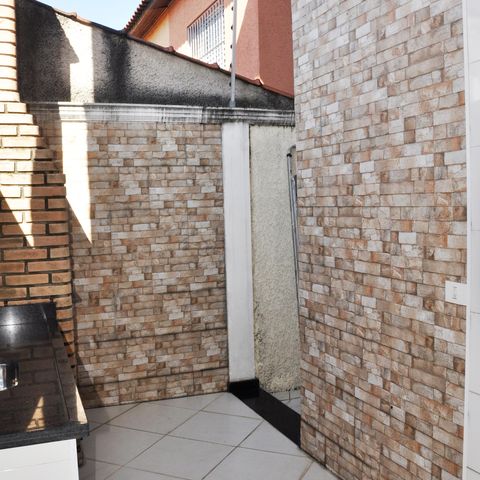 Casa à venda com 180m², 4 quartos e 4 vagas Casa à venda com 180m², 4 quartos e 4 vagasDetalhe - Churrasqueira