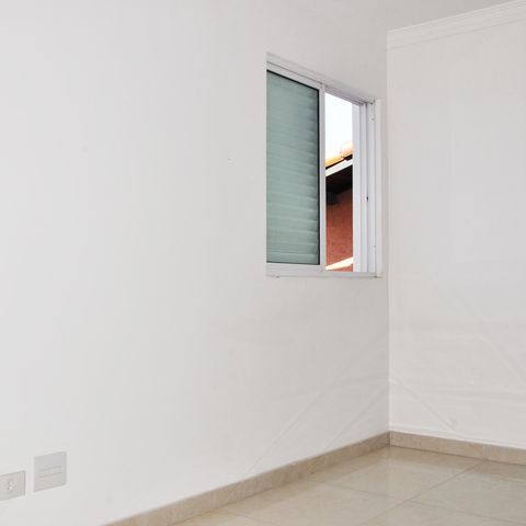 Casa à venda com 180m², 4 quartos e 4 vagas Casa à venda com 180m², 4 quartos e 4 vagasDetalhe - Quarto 02 com Suíte
