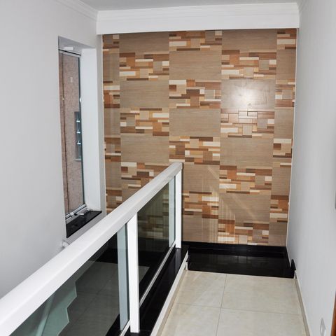 Casa à venda com 180m², 4 quartos e 4 vagas Casa à venda com 180m², 4 quartos e 4 vagasDetalhe - Corredor Quartos