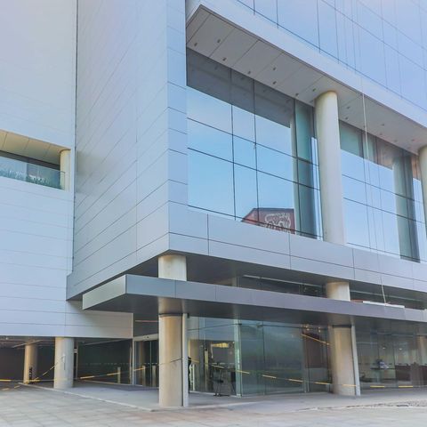 Apartamento à venda com 37m², 1 quarto e 1 vagaFachada