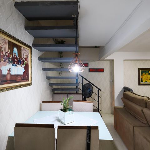 Casa à venda com 200m², 4 quartos e 2 vagasSala de estar e Jantar