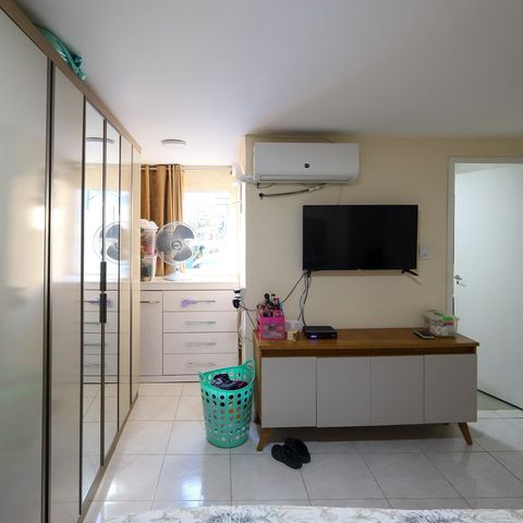 Casa à venda com 200m², 4 quartos e 2 vagasQuarto 1 suíte 