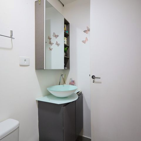 Casa à venda com 200m², 4 quartos e 2 vagasBanheiro da Suíte 1