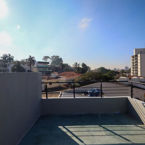Casa à venda com 200m², 4 quartos e 2 vagasrooftop fundos