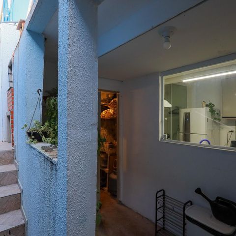 Casa à venda com 200m², 4 quartos e 2 vagasQuintal 