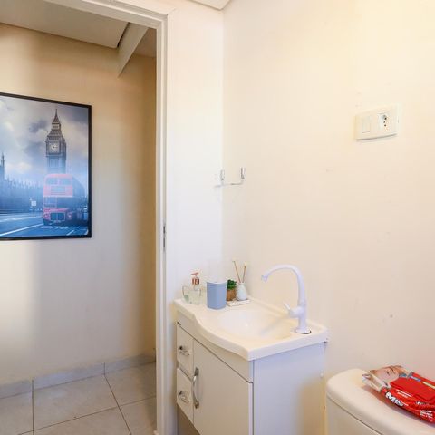 Casa à venda com 200m², 4 quartos e 2 vagasBanheiro da Suíte 2