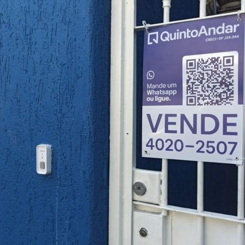 Casa à venda com 200m², 4 quartos e 2 vagasPlaca