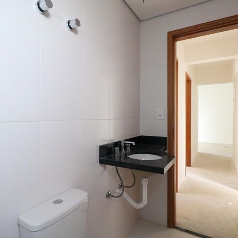 Apartamento à venda com 84m², 3 quartos e 2 vagasBanheiro Social