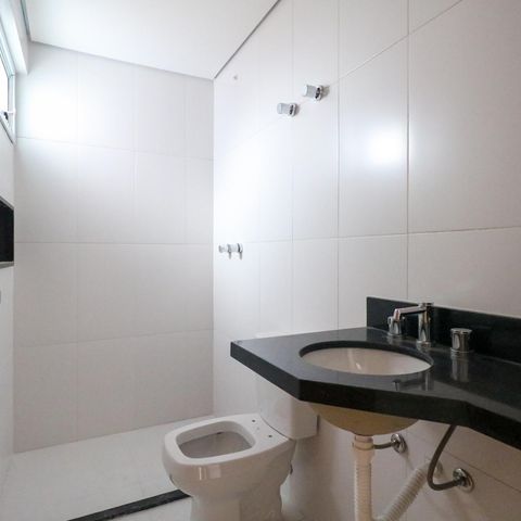 Apartamento à venda com 84m², 3 quartos e 2 vagasBanheiro Social