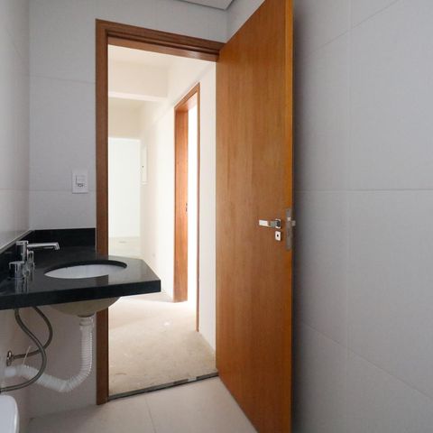 Apartamento à venda com 84m², 3 quartos e 2 vagasBanheiro Social