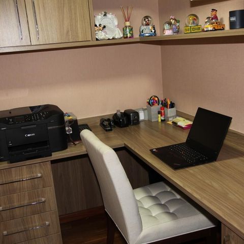 Apartamento à venda com 133m², 3 quartos e 2 vagas Apartamento à venda com 133m², 3 quartos e 2 vagasEscritório