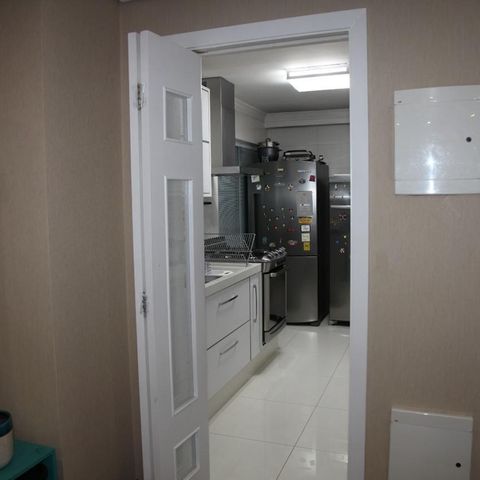 Apartamento à venda com 133m², 3 quartos e 2 vagas Apartamento à venda com 133m², 3 quartos e 2 vagasCozinha
