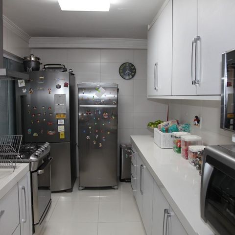 Apartamento à venda com 133m², 3 quartos e 2 vagas Apartamento à venda com 133m², 3 quartos e 2 vagasCozinha